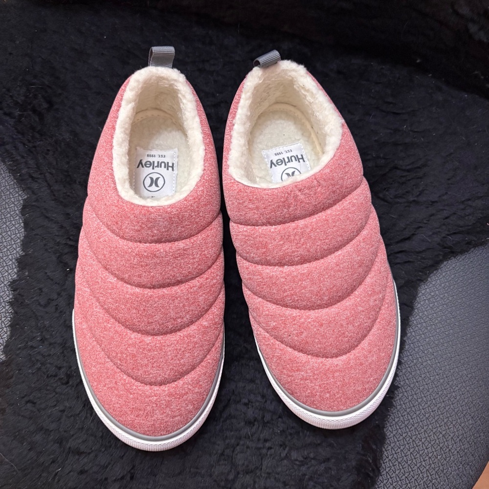 Hurley slip on shoes.   Size 7. Faux Sherpa lined